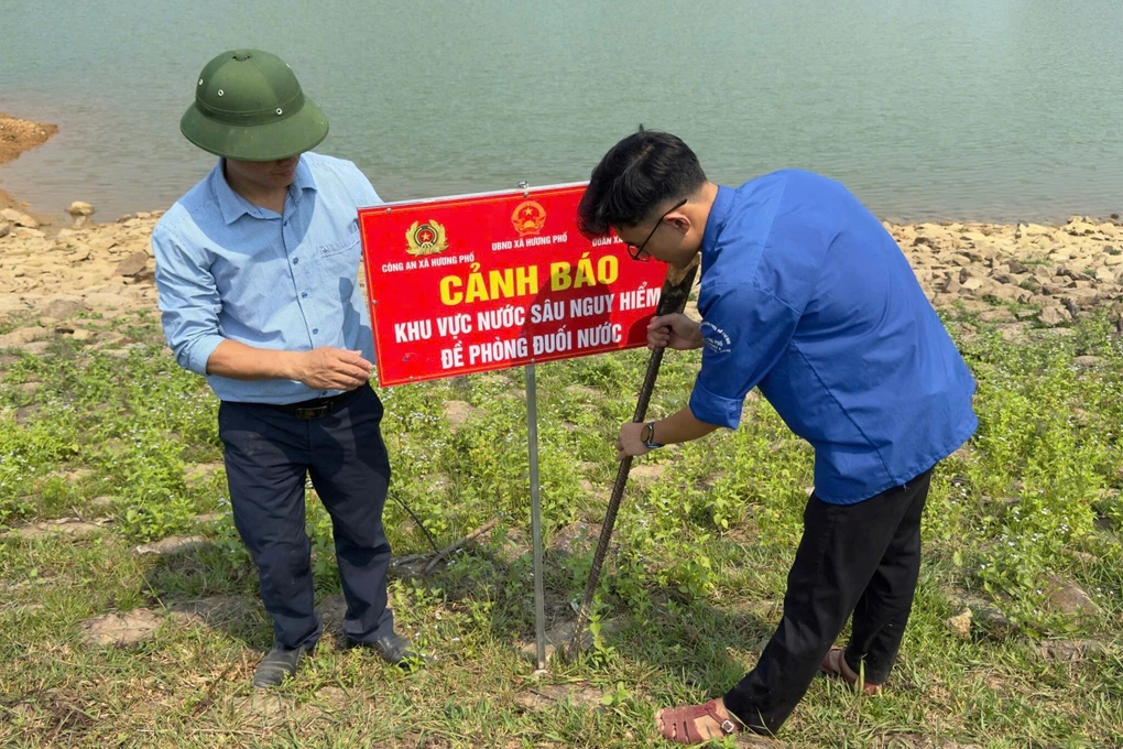 Hai nam sinh lớp 10 tử vong do đuối nước khi đi câu cá